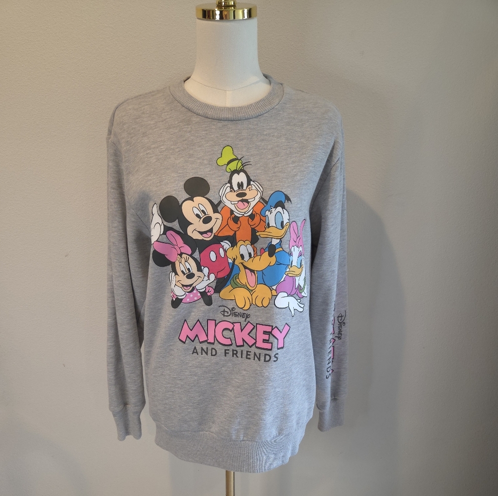 NWOT Disney Mickey & Friends Gray Crewneck Sweater